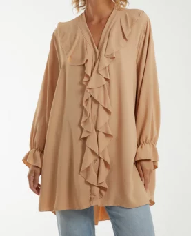 Lang skjorte med flæser Camel